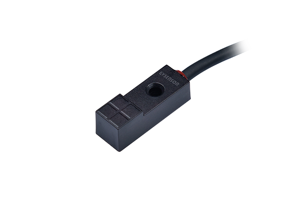 方型电感式接近传感器